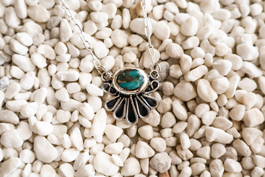 Oval Fan Necklace