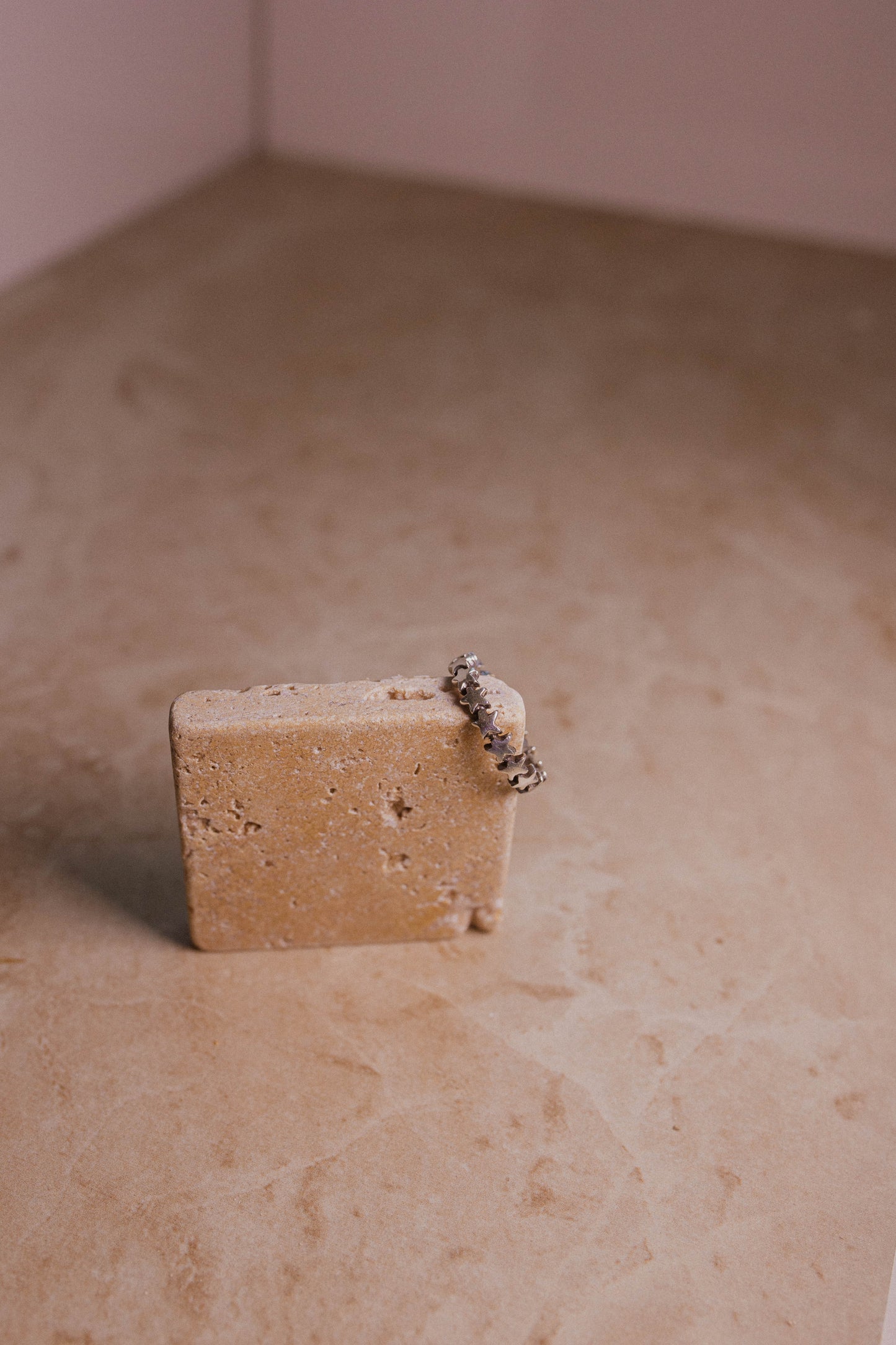 T537 image 1