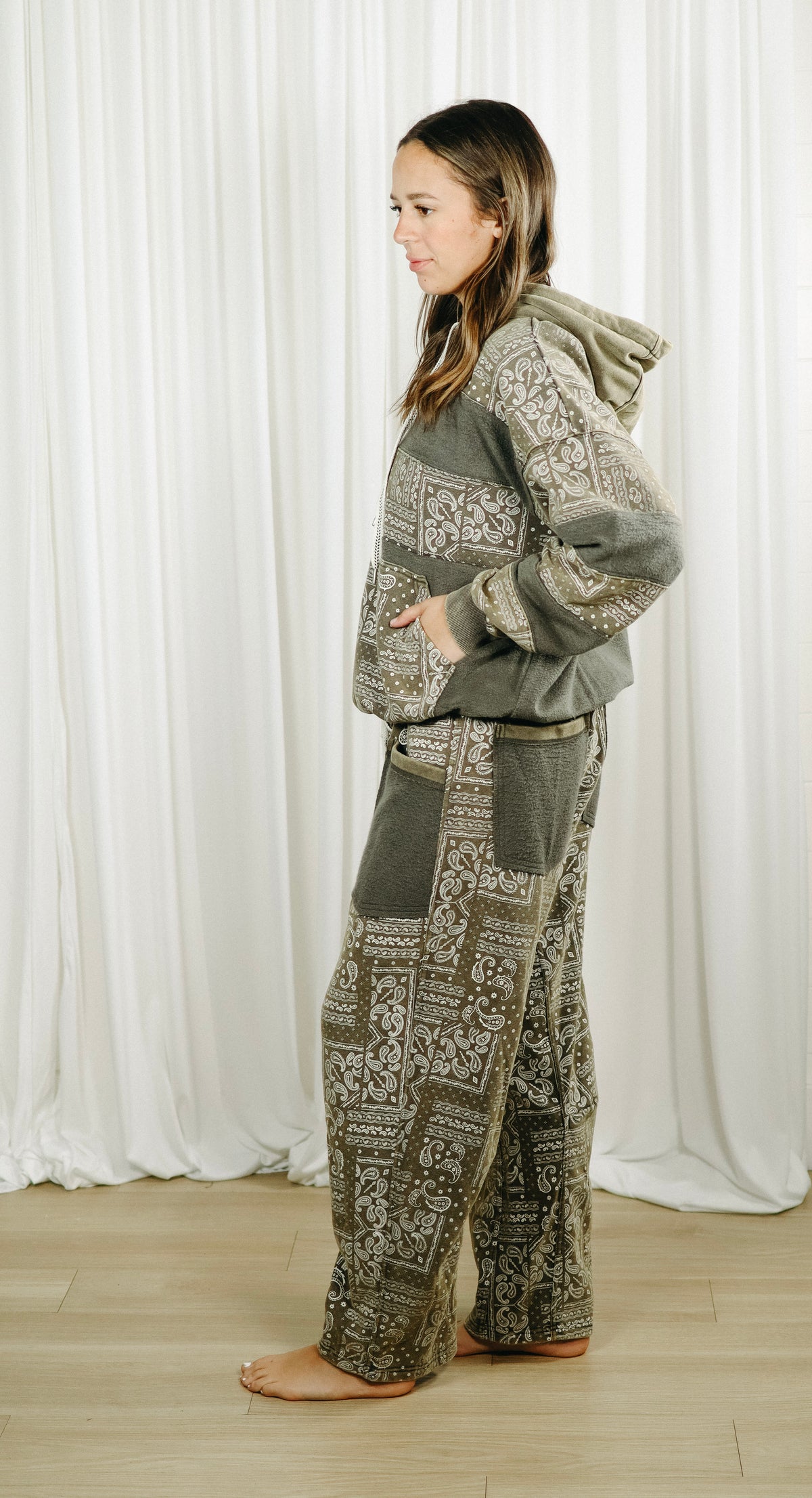 Paizlee Pullover
