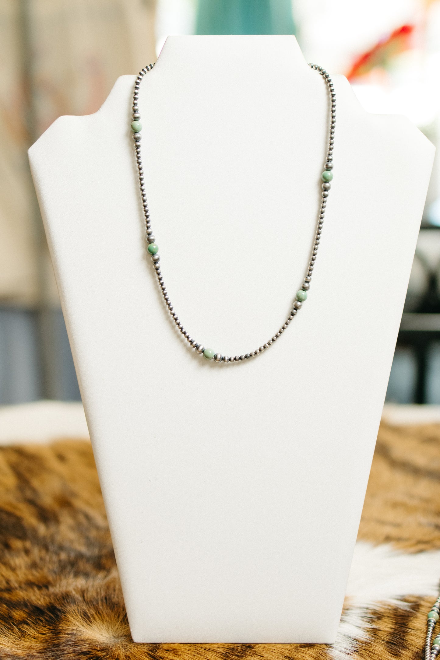 Graduated Pearls With Turquoise