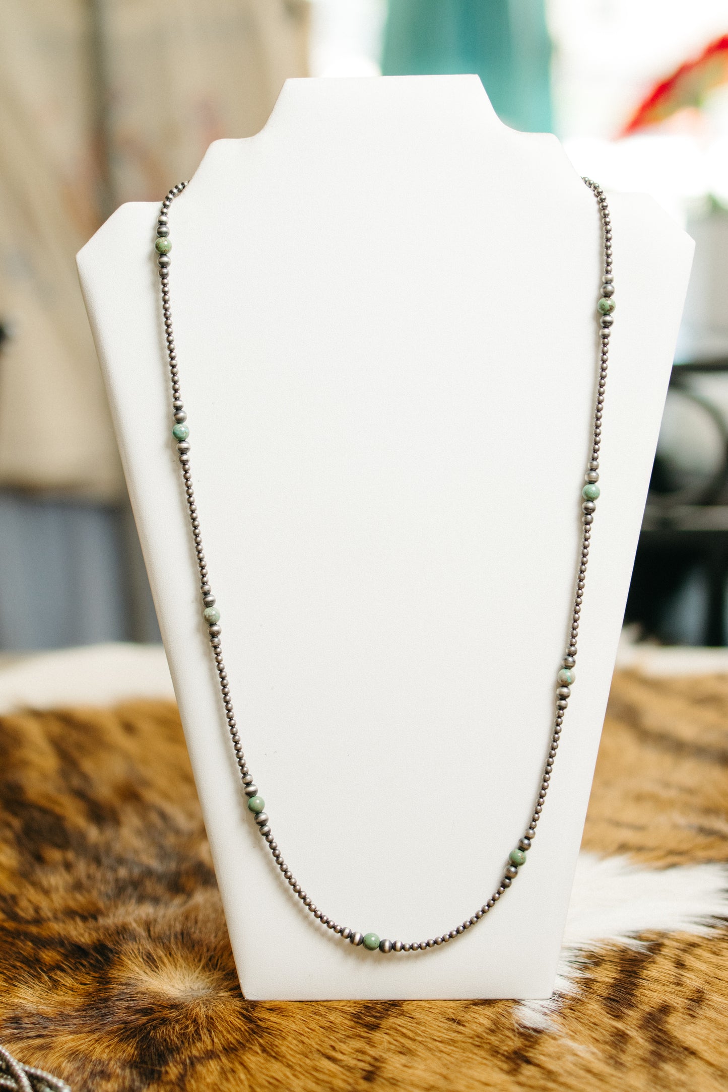 Graduated Pearls With Turquoise