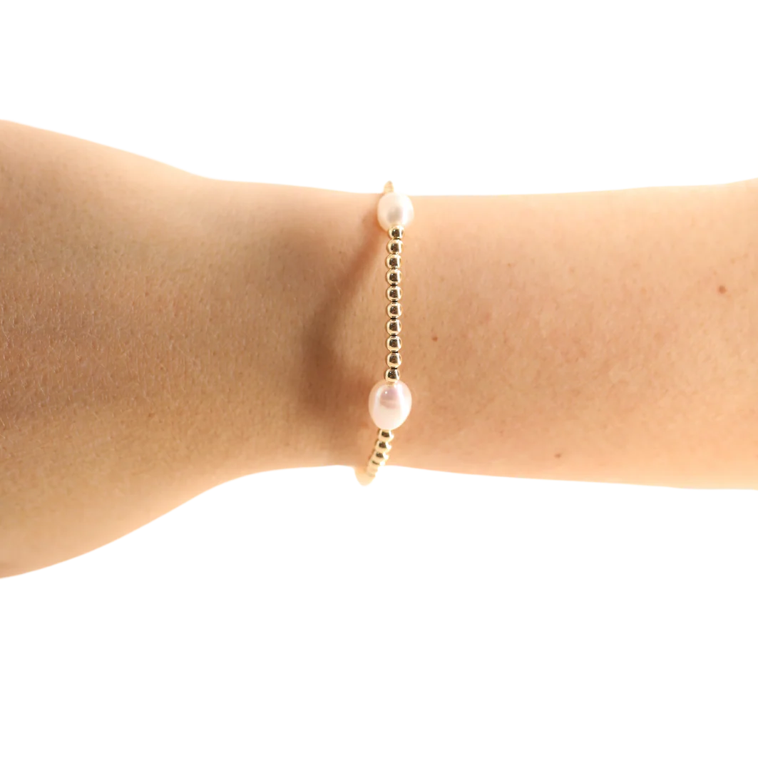 Beaded Blondes Pearl Poppi Gold Bracelet