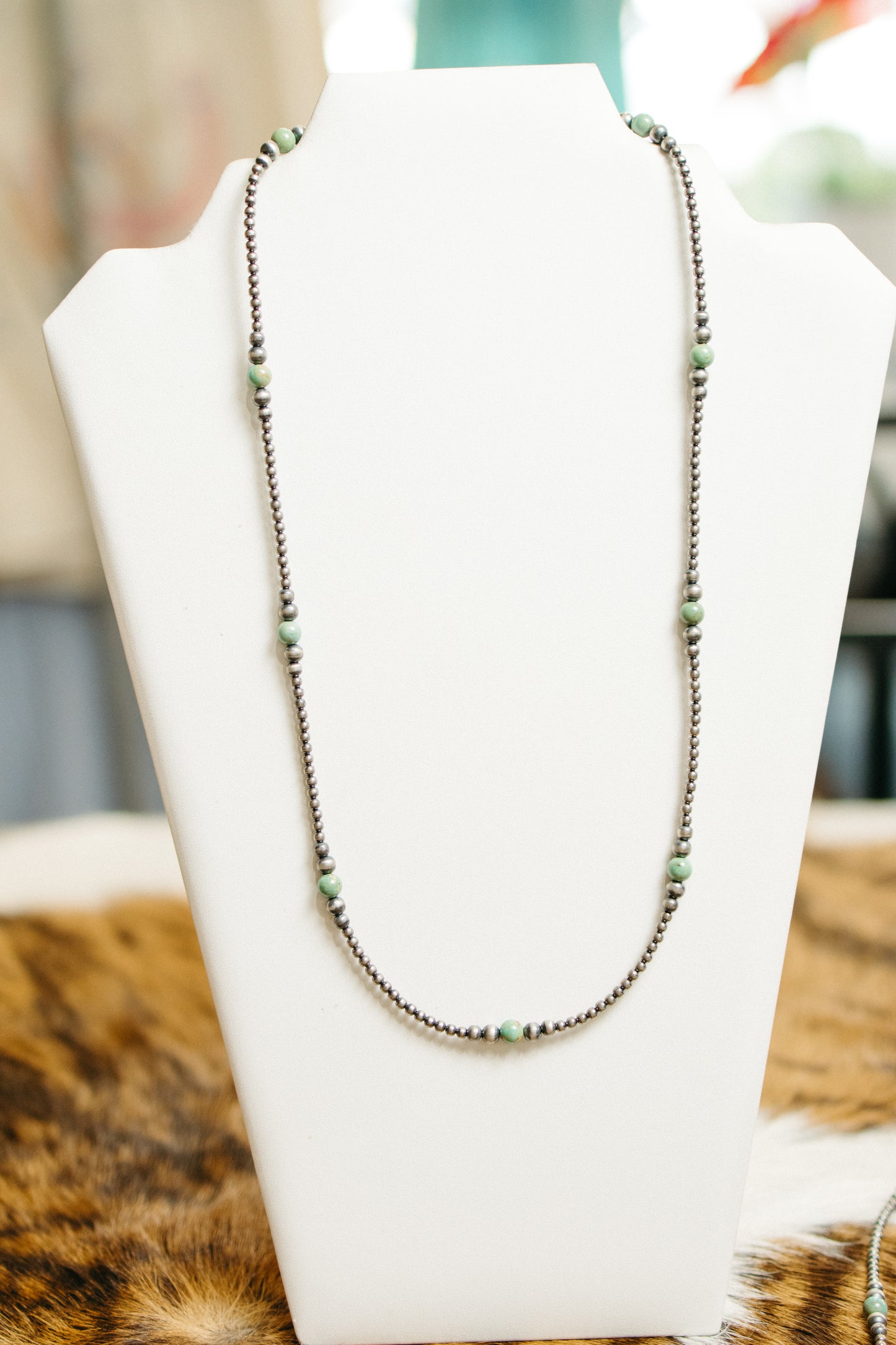 Graduated Pearls With Turquoise