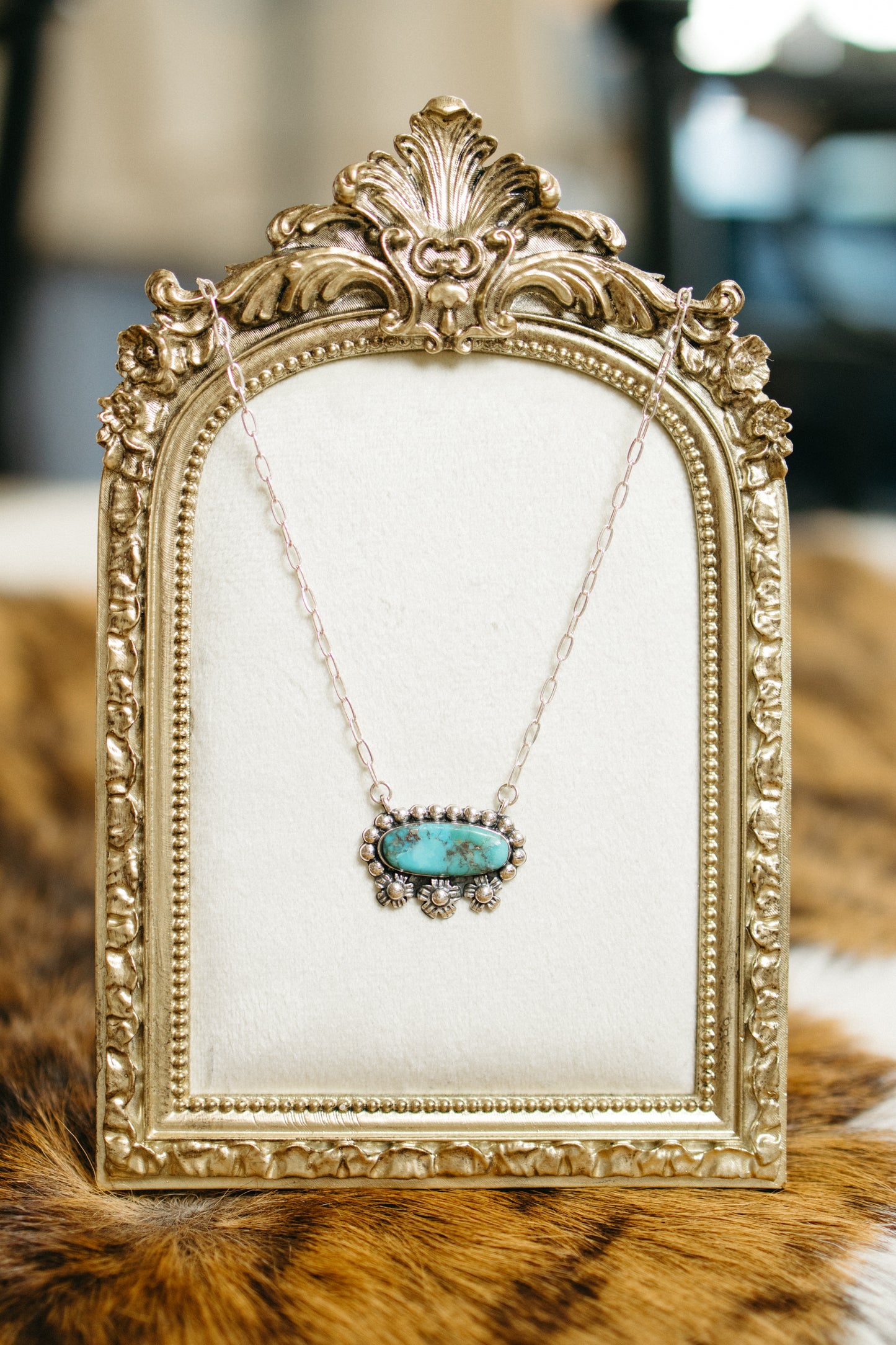 Oval Triple Flower Necklace