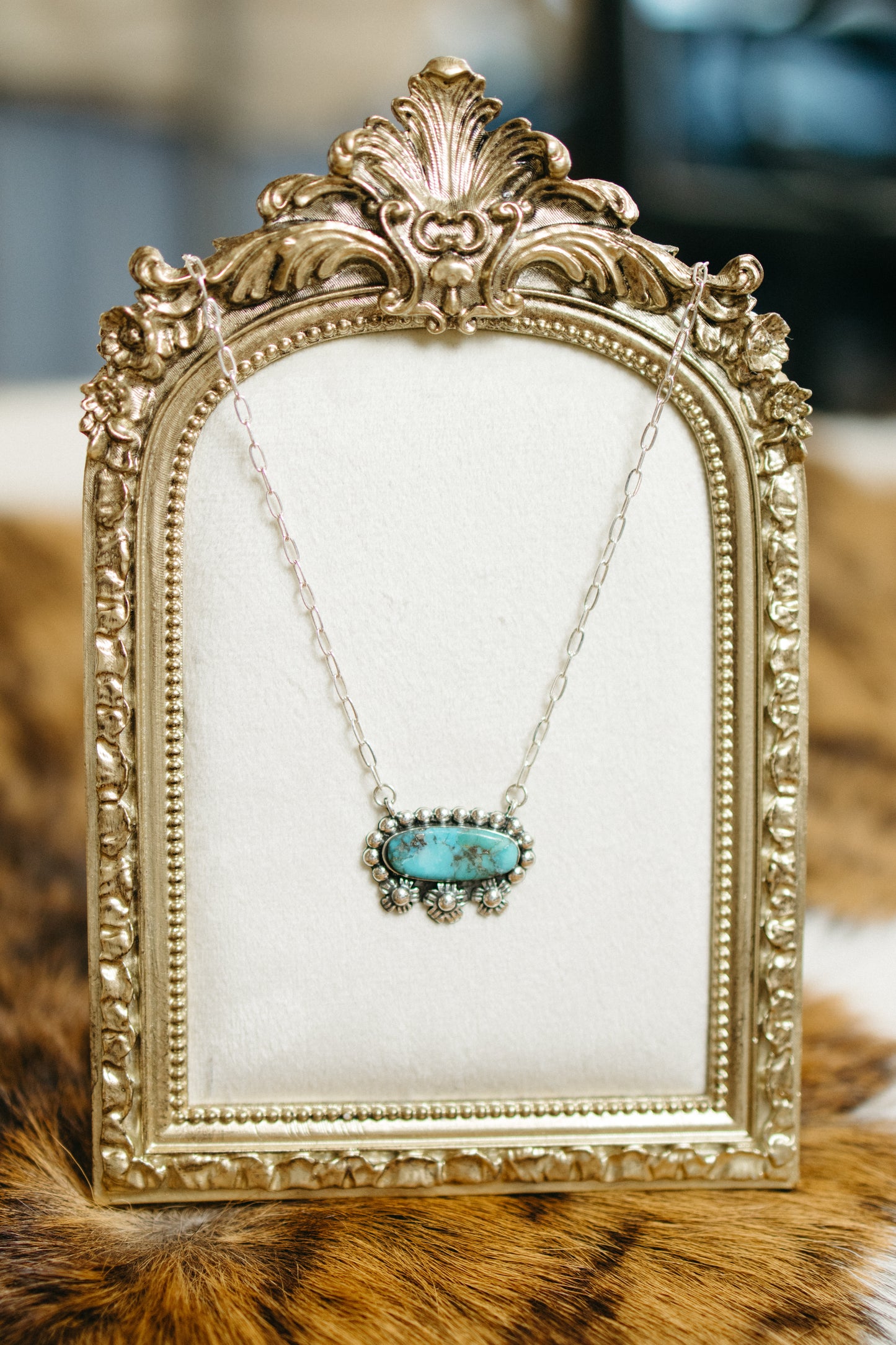Oval Triple Flower Necklace