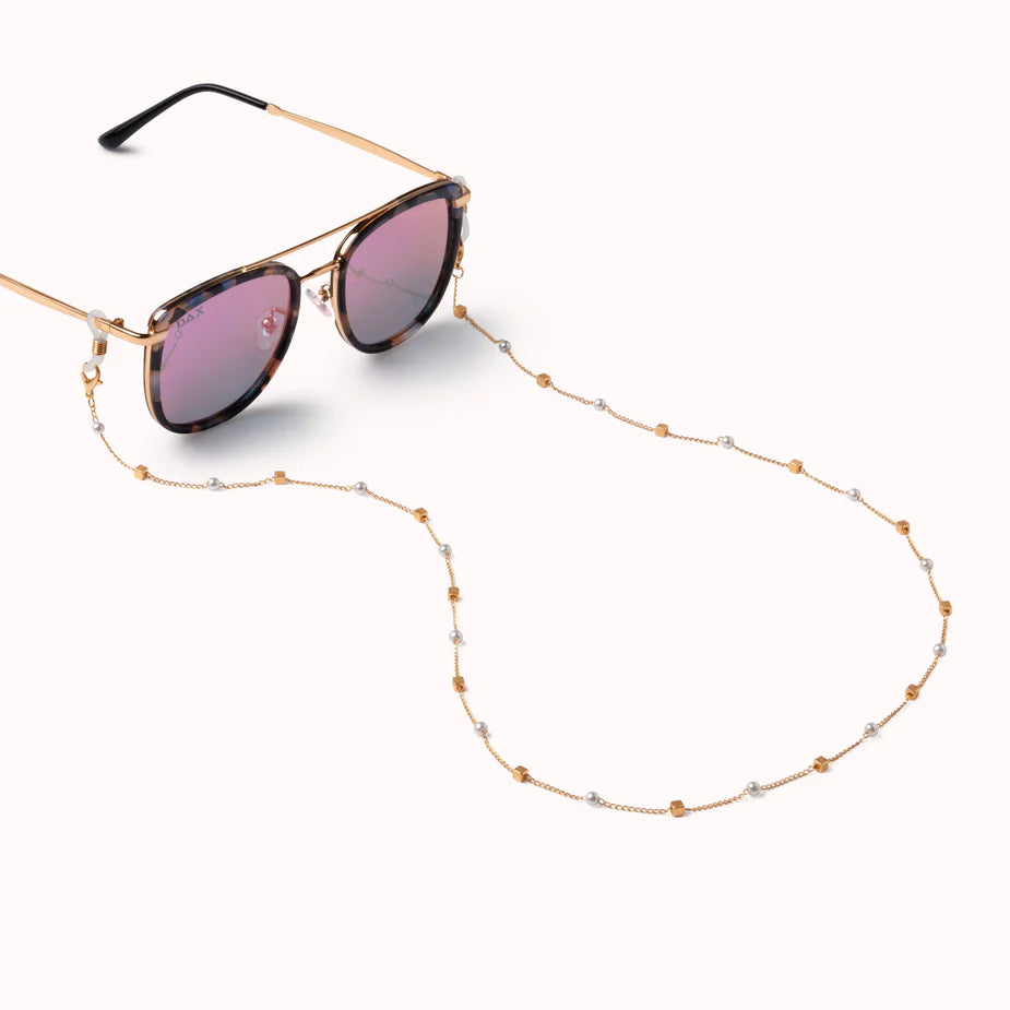 DAX Eyewear Chains
