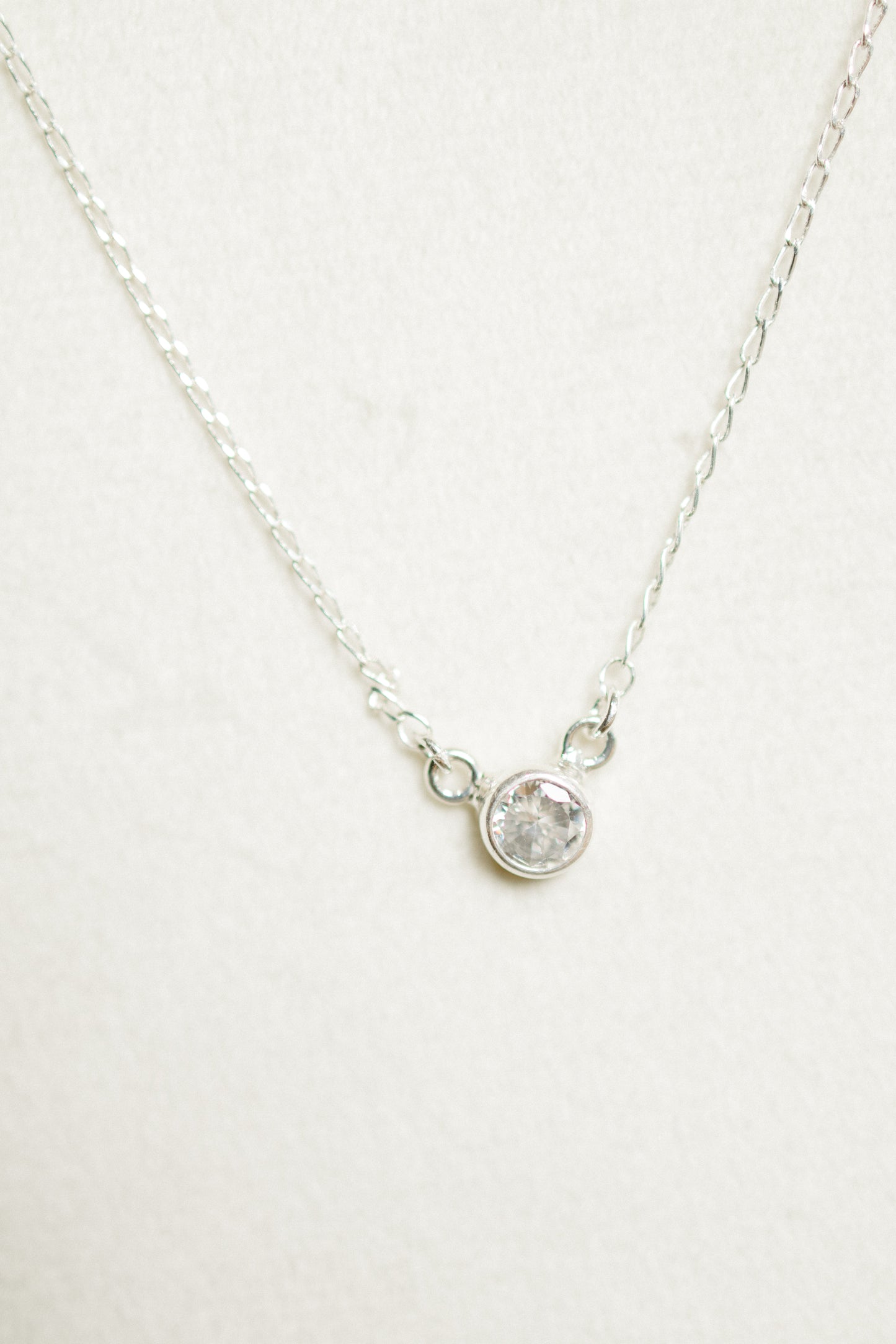 Dainty Single Necklace